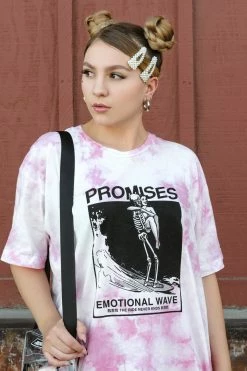 BROKEN PROMISES Beach Break Tee Pink