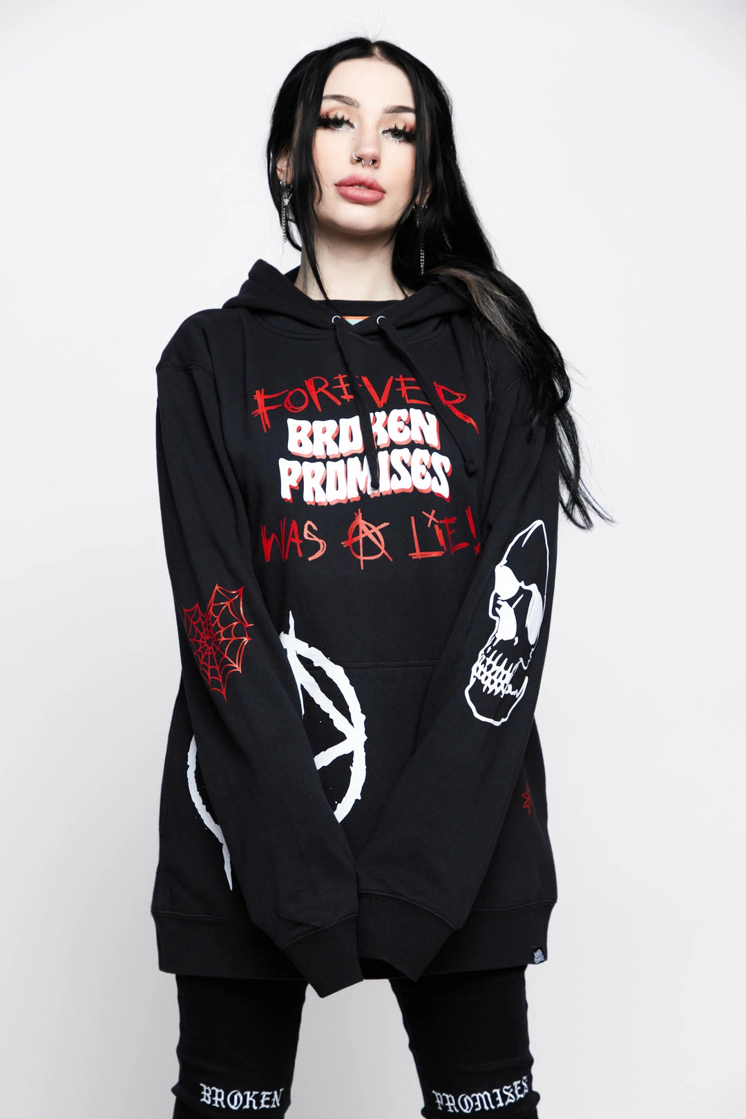 CASH Hoodies Untruthful Hoodie Black 4 CASH Hoodies Untruthful Hoodie Black