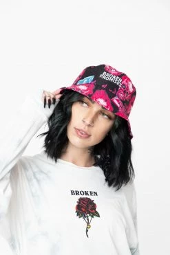 BROKEN PROMISES Headwear Aim For My Heart Bucket Hat
