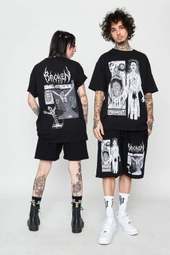 CASH Junji Ito Jack-in-the-Box Tee Black