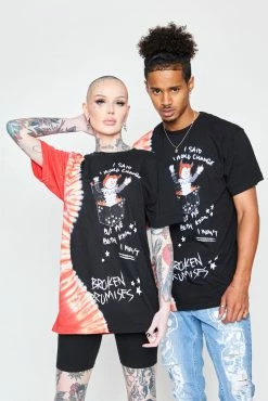 CASH Shirts Surprise Tee