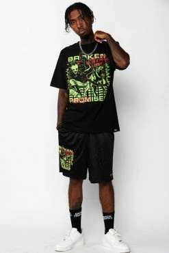 CASH Leash Tee Black 12 CASH Leash Tee Black