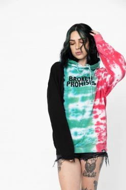 CASH Hoodies Wave Logo Tri-Color Hoodie