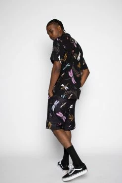 BROKEN PROMISES Dragonflies Shorts Black