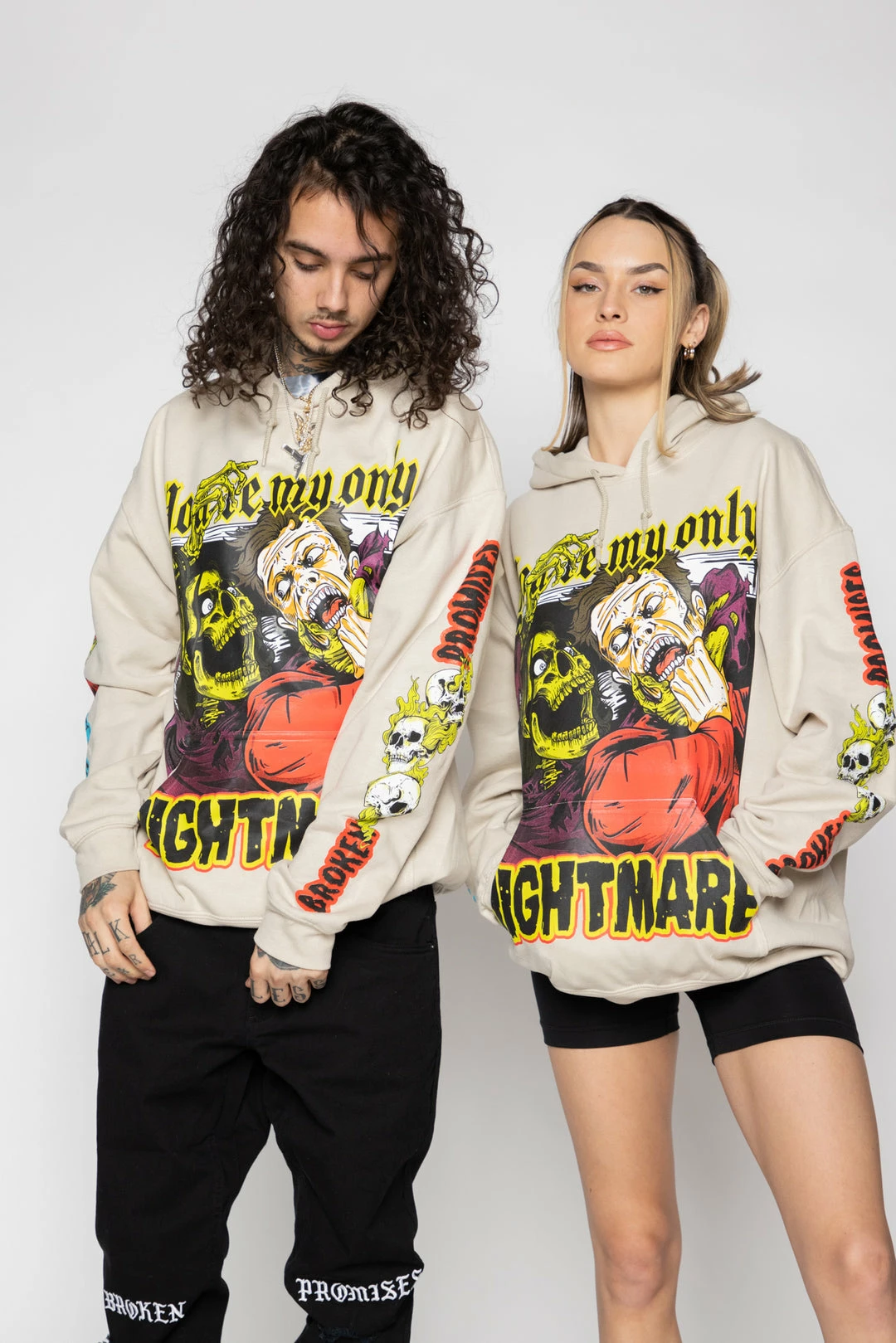 CASH Hoodies Only Nightmare Hoodie Sand 28 CASH Hoodies Only Nightmare Hoodie Sand