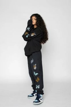 CASH Graceful Sweats 20 CASH Graceful Sweats