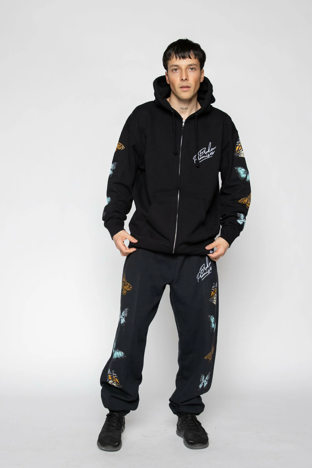 CASH Graceful Sweats 5 CASH Graceful Sweats