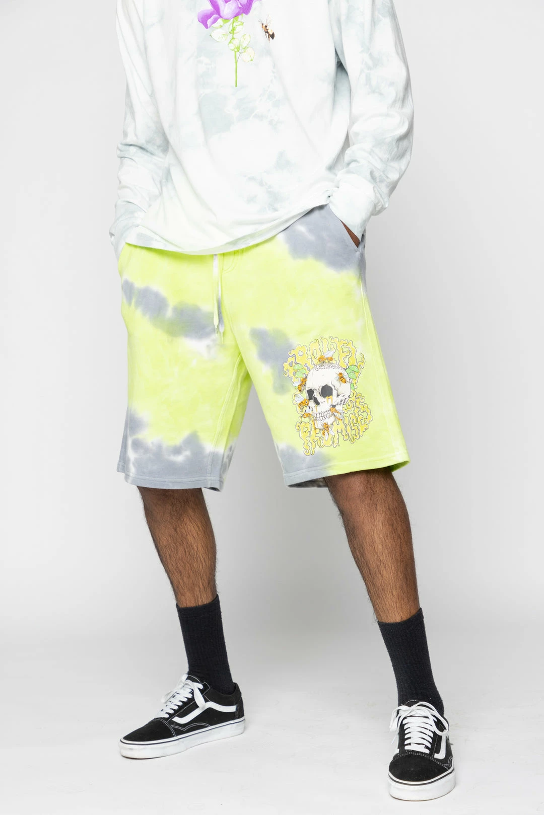 BROKEN PROMISES Beehive Shorts Tie Dye Green 13 BROKEN PROMISES Beehive Shorts Tie Dye Green