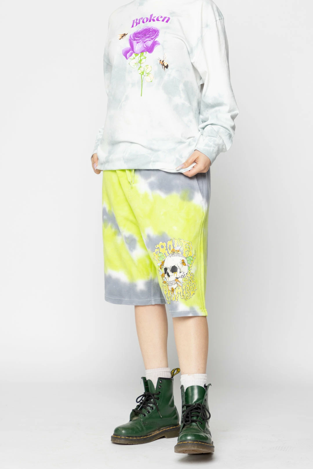 BROKEN PROMISES Beehive Shorts Tie Dye Green 14 BROKEN PROMISES Beehive Shorts Tie Dye Green