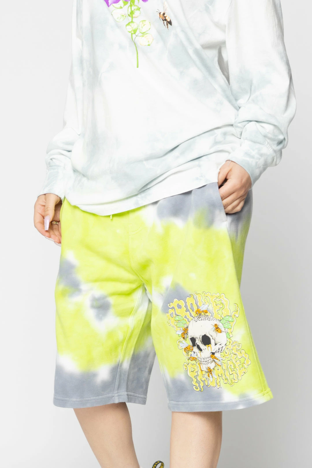 BROKEN PROMISES Beehive Shorts Tie Dye Green 15 BROKEN PROMISES Beehive Shorts Tie Dye Green