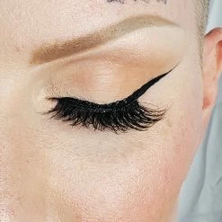 CASH Accessories Graceful Lashes