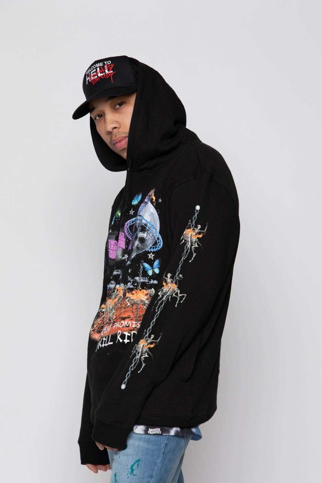 CASH Thrills Hoodie Black Hoodies 5 CASH Thrills Hoodie Black Hoodies