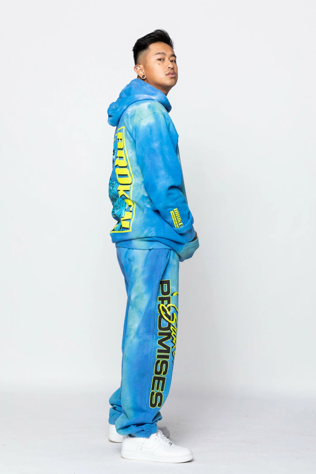 CASH Harm Humanity Washed Sweatpants 13 CASH Harm Humanity Washed Sweatpants