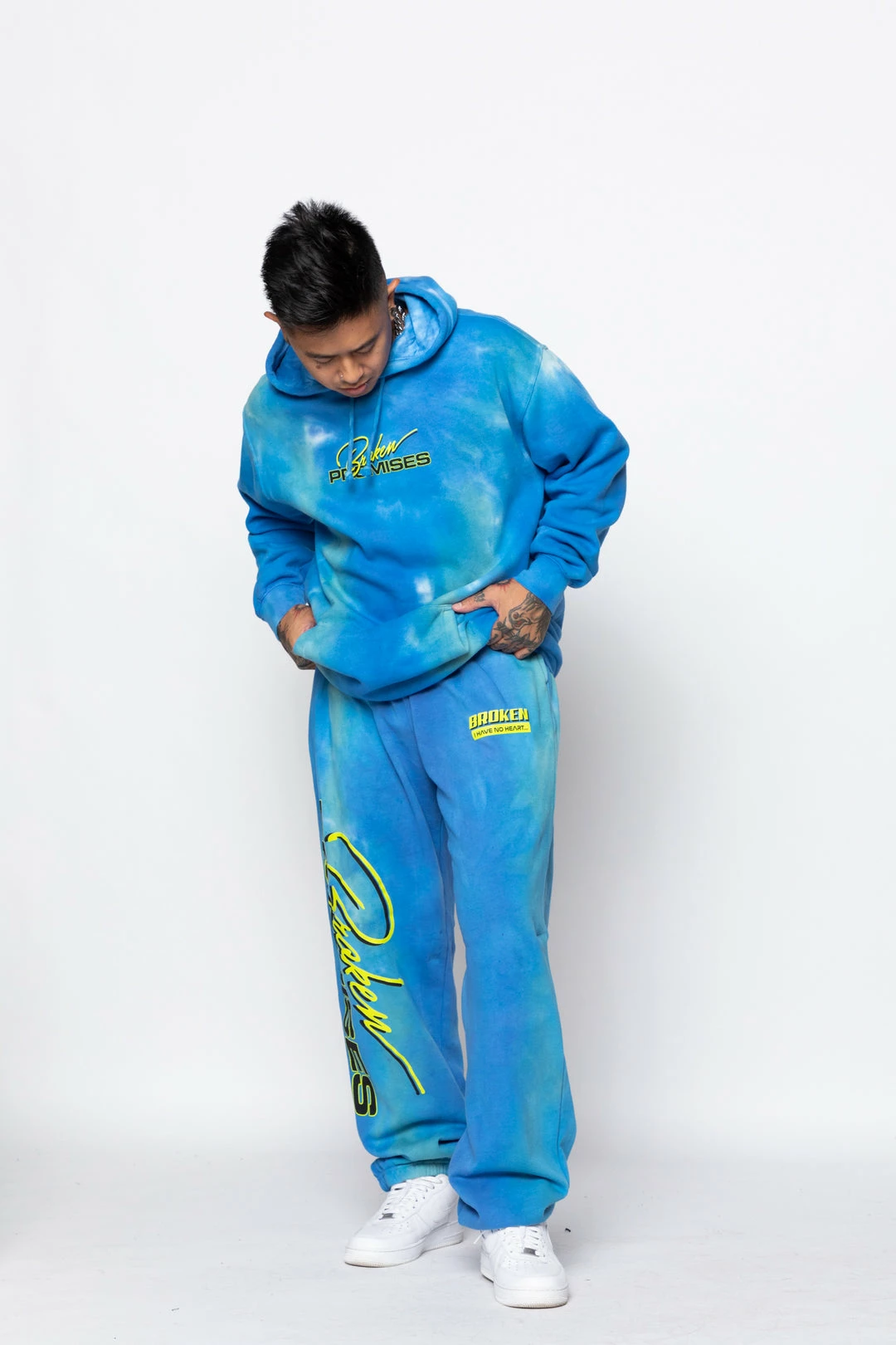 CASH Harm Humanity Washed Sweatpants 16 CASH Harm Humanity Washed Sweatpants