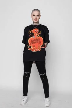 BROKEN PROMISES Burn Me SST Black - BP X Hot Stuff Shirts