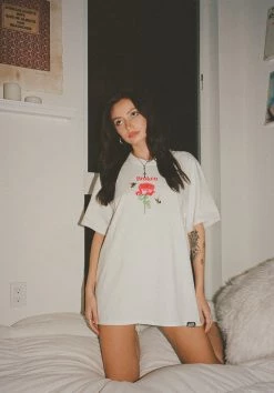 BROKEN PROMISES Shirts Happy On The Outside S/S White