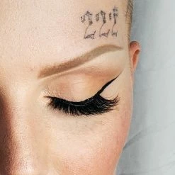 CASH Accessories Catch Feelings Lashes